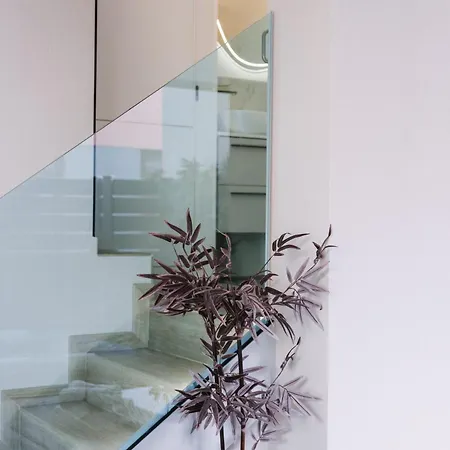 Arena & Cielo By Airnest